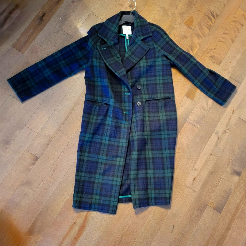 Avec les filles coat, size small